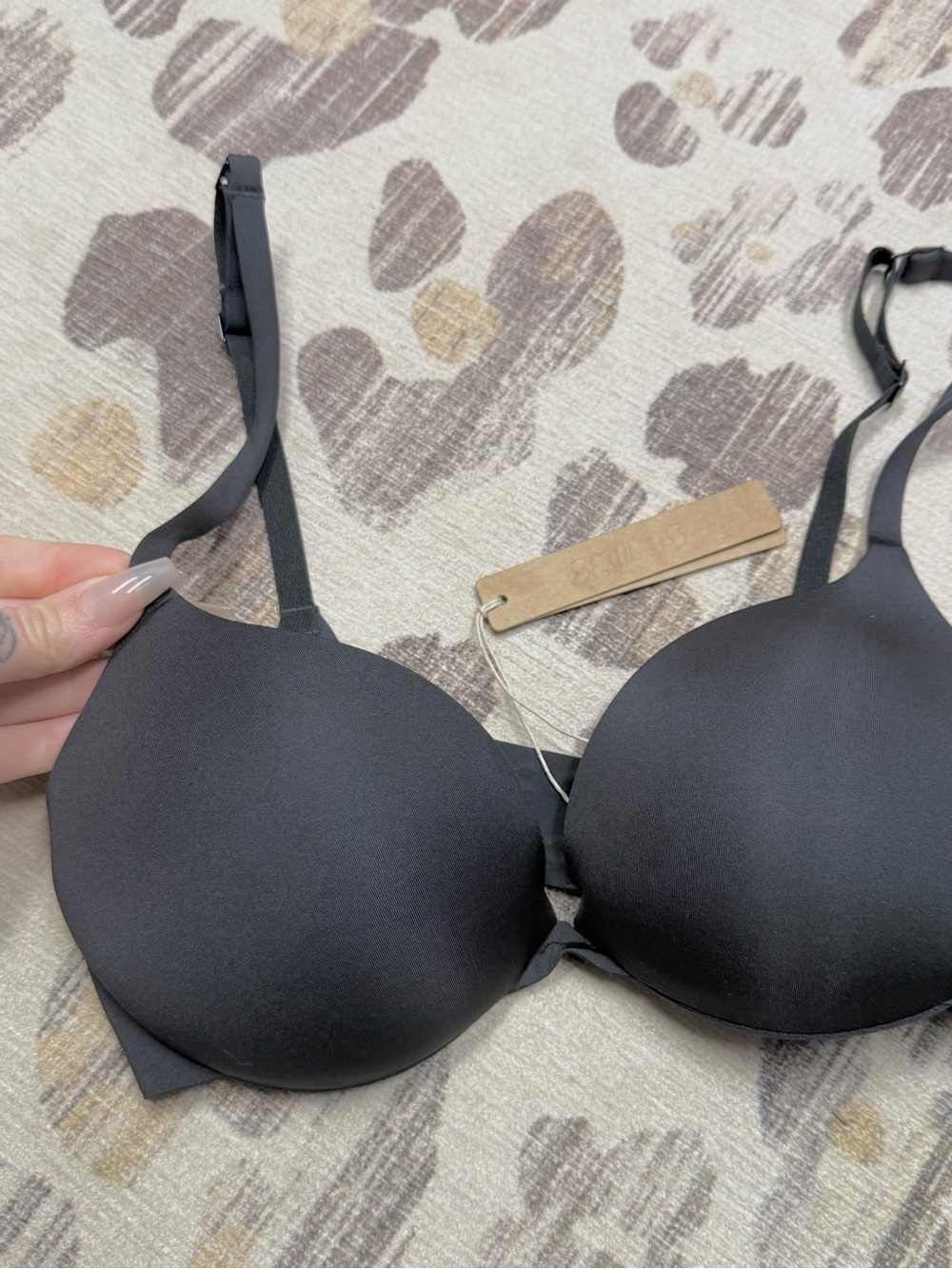 ❌SOLD❌Skims ultimate push up plunge bra onyx 30D NWT